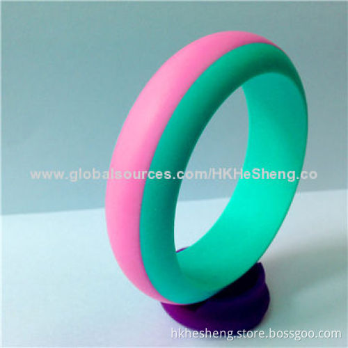 2014 Charming Food-grade Silicone Bracelets, Nontoxic and BPA-free